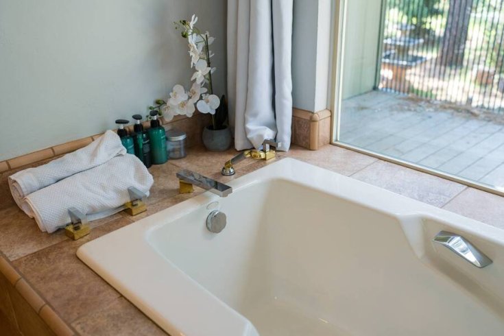 Emergency Pipe Repairs for Your Bathroom: Don’t Wait for Water Damage